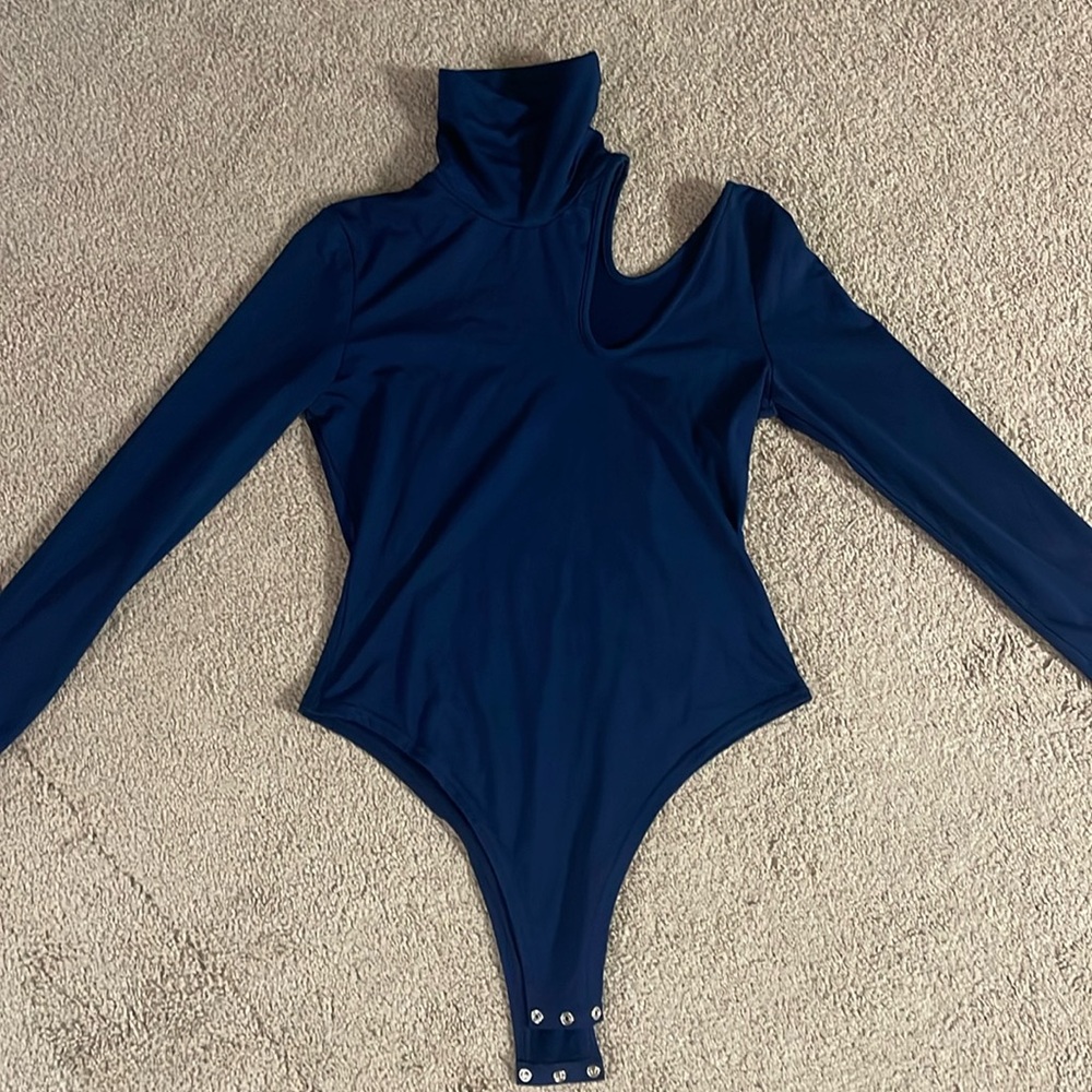 Women’s Mock Neck Asymmetrical Long Sleeve Body Suit